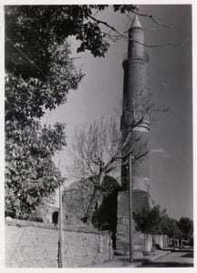 Taş Medrese'nin Minaresi