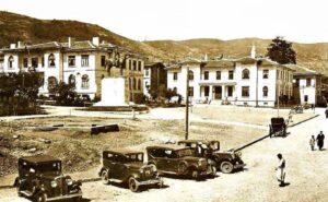 Bursa Atatürk Anıtı