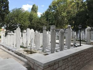 Burmalı Mescit Haziresi