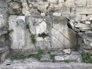 Taştekneler Çeşmesi