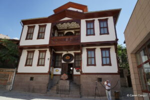Kınacızade Konağı