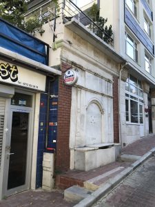 II. Mahmut Duvar Çeşmesi, Emirgan