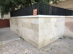 Hüsam İbni Abdullah Türbesi