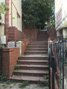 Hüsam İbni Abdullah Türbesi