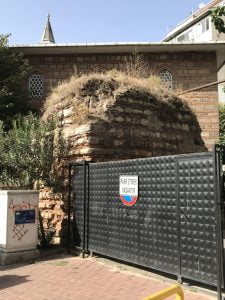 Molla Hüsrev Sokağı'nda Kagir Yapı