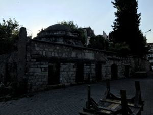 Asude Hatun Türbesi