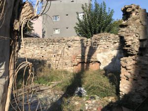 Sultan Çeşmesi Sokağı'nda Kalıntı