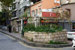 Kaşıkçı Mustafa Efendi Kabristanı