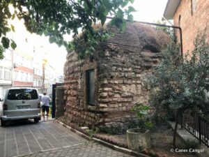 Molla Hüsrev Sokağı Taş Oda