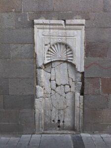 Kızlarağası Hanı Çeşmesi