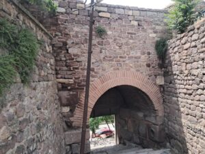 Genç Kapı