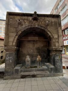 Şeyh Tennuri Camii Çeşmesi