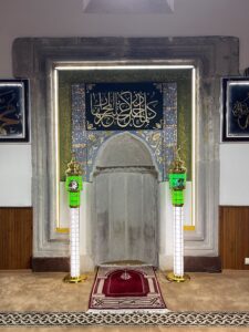 Kalemkırdı Camii