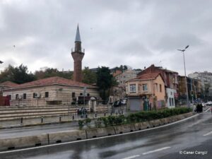 Kızıl Cami ve Çevresi