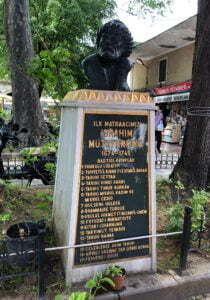 İbrahim Müteferrika Büstü