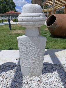 Uncular Kethüdası Mahmud Ağa mezar taşı.