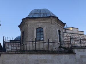 Hacı İzzet Paşa Türbesi