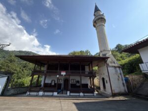 Kabataş Mahallesi Camii