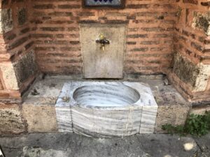 Selçuk Hatun Camii Çeşmesi