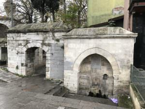 Defterdar Nazlı Mahmud Efendi Çeşmesi