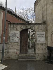 Üryanizade Ahmet Esat Efendi Türbesi