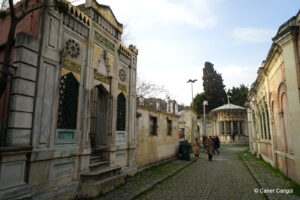 Fatma Şerife Hanım Türbesi ve Boyacı Sokak