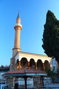 Alaybey Camii, Tire