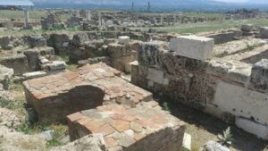 Laodikeia Merkezi Kilise