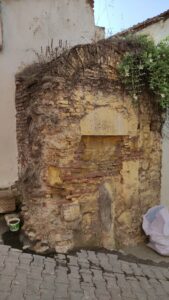 Alp Sokak Çeşmesi