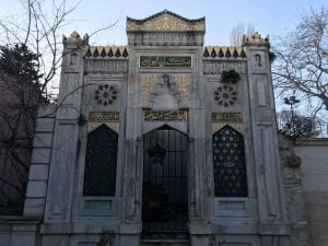 Fatma Şerife Hanım Türbesi