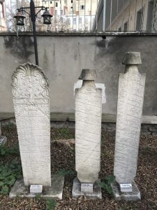 Hamuşan Mezarlığı