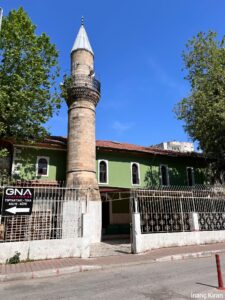 Şarampol Camii