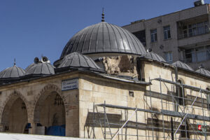 Yenipınar Camii Yıkılan Minarenin Kaidesi