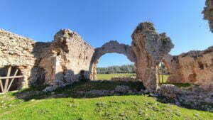 Karapaşa Medresesi, Beçin