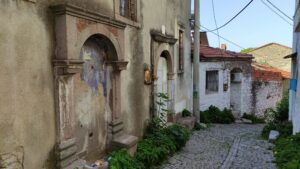 Şazelli Sokak Çeşmesi