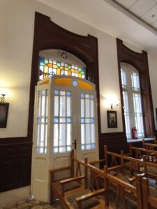 Ahavat Şalom Sinagogu, İç mekan