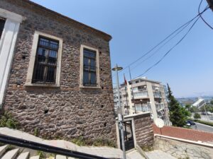 Madam Levi Kortejosu