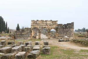 Frontinus(Domitian) Kapısı