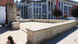 Veliefendi Çeşmesi ve Namazgâhı