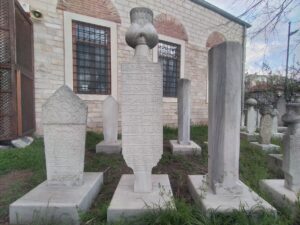 Kürkçübaşı Ahmet Şemsettin Camii Haziresi