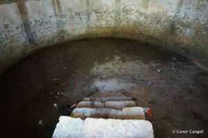 Akbük Sarnıcı İçinden Görünümü