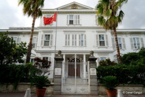 Ermeni Patrikhanesi