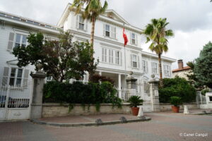 Ermeni Patrikhanesi