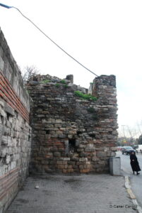 Haliç Surları, 44. Kule