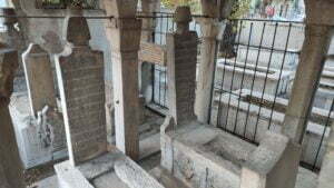 Abdülaziz Ağalar Türbe ve Mezarlığı