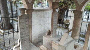 Abdülaziz Ağalar Türbe ve Mezarlığı