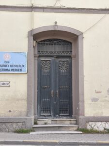 Doktor Varda Evi