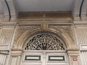 Hüdaverdi Han 11 Hüdaverdi Han Kitabesi.