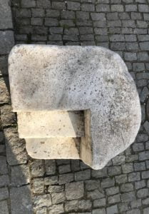 Binek Taşı, Cülüs Yolu