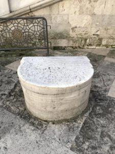 Binek Taşı, Eyüp Sultan Camii